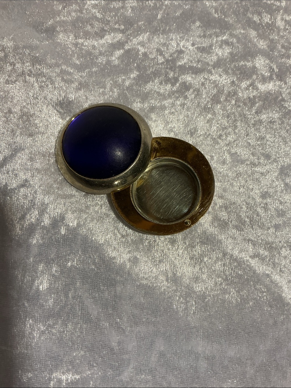 Boucheron Solid Perfume Container - Picture 2 of 3